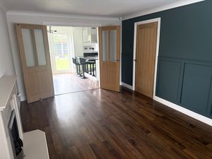 Lounge- click for photo gallery